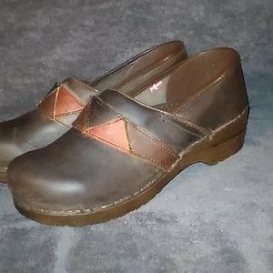 Sanita Leather Mule Clogs 40 U.S. 9 to 9.5